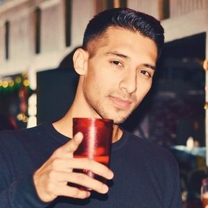 Meet your Posher, Carlos